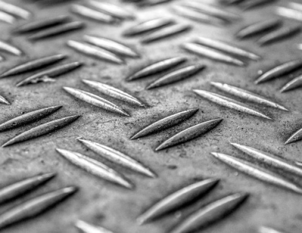 Лист нержавеющий рифленый г/к дуэт ЭИ943 2,5 мм фото