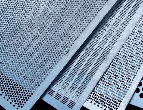 Лист перфорированный нержавеющий Qg 20Х23Н18 10 мм ТУ 25.11.23-002-23083253-2017 фото