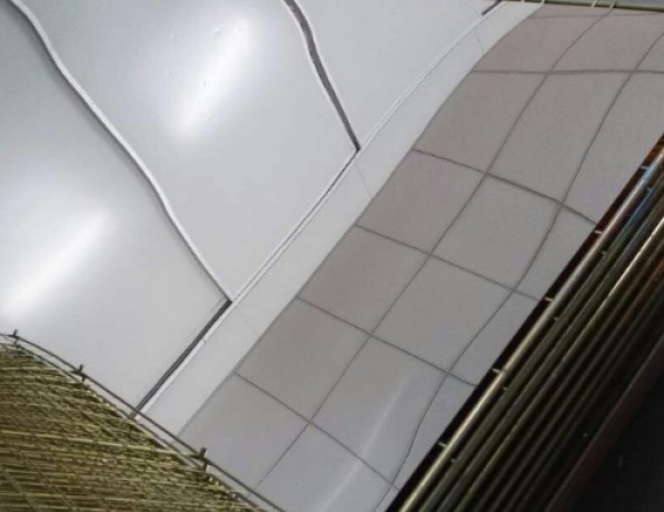 Лист нержавеющий зеркальный х/к 12Х13 0,65 мм ГОСТ 5582-75 фото