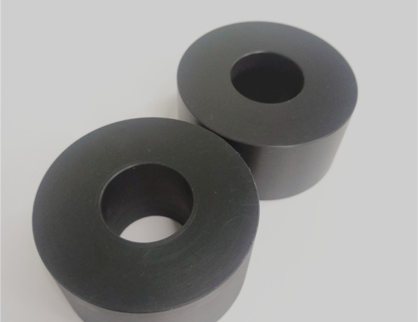 Полиацеталь втулка черная ПОМ-Н 20х10х3000 мм ТУ СТО-002-17152852-2011 фото