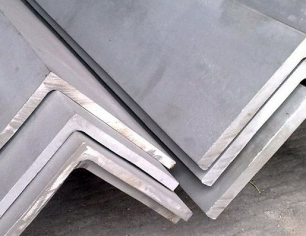 Уголок дюралевый прессованный равнополочный Д16Т 19x19x2,4х2,4 мм ОСТ 1 90113-86 фото